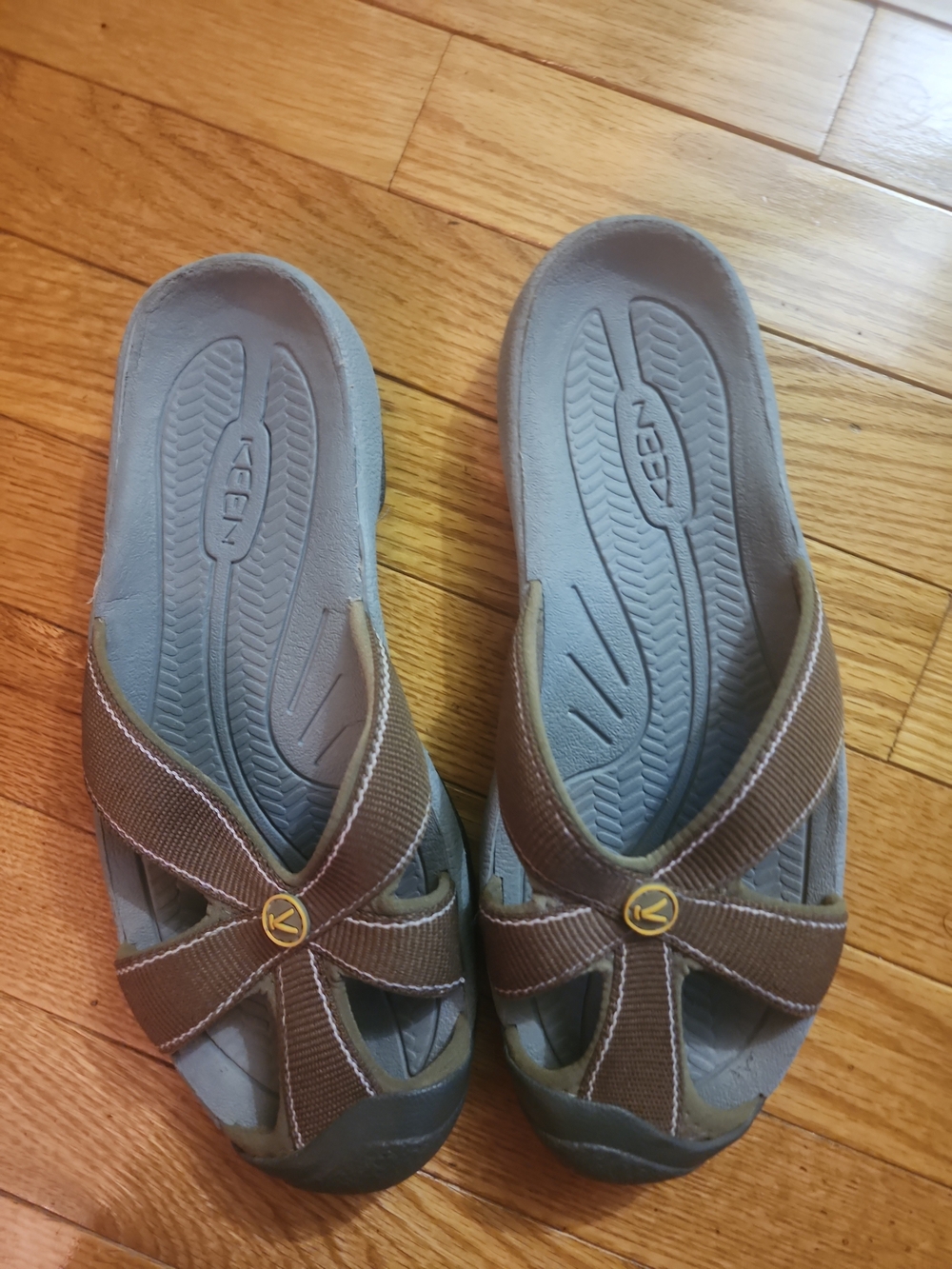 KEEN Bali Women's Brown Slip-On Sandals
